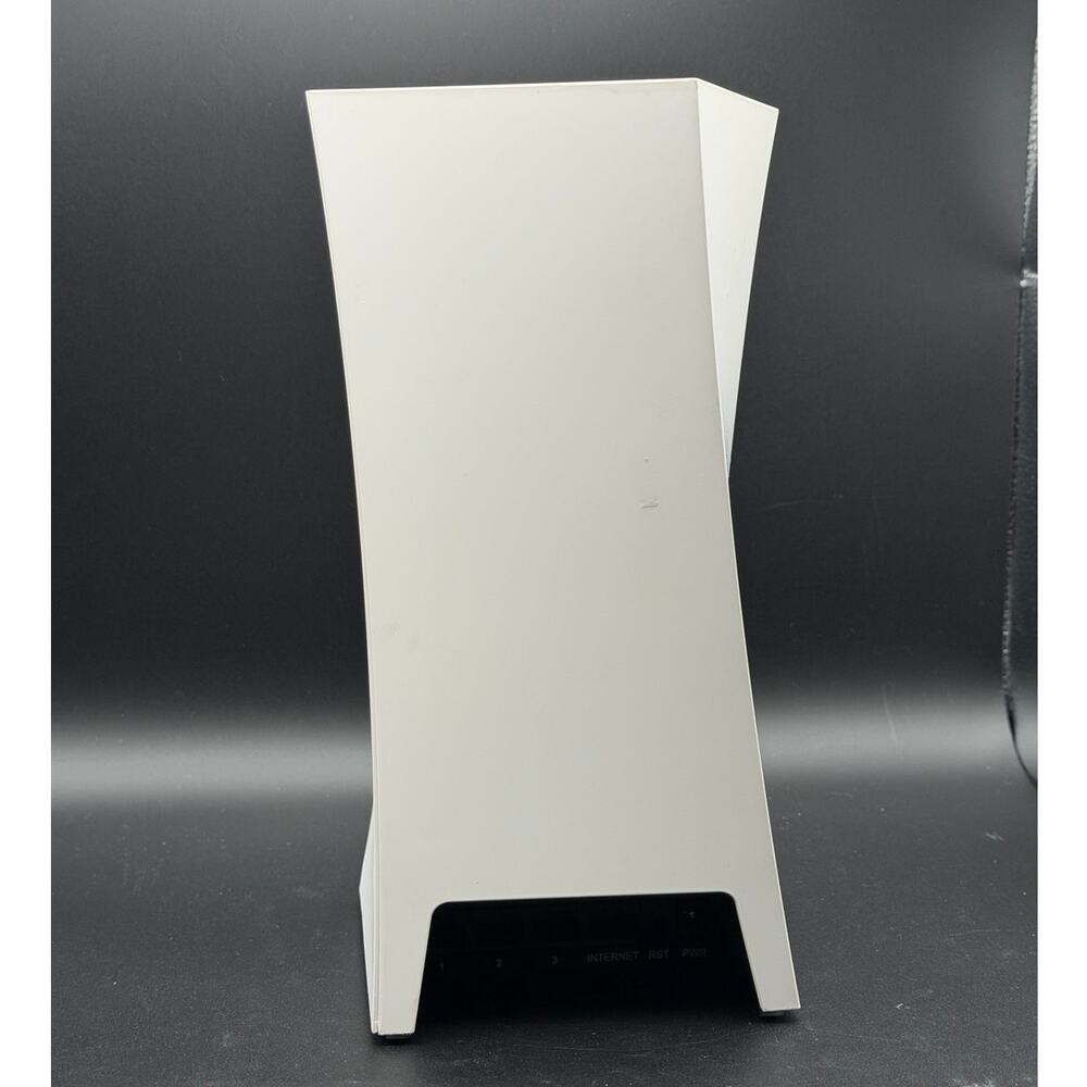 Gryphon Tower Tri-Band Super-Fast Mesh WiFi Router – Advanced Parental Controls - Picture 4 of 8